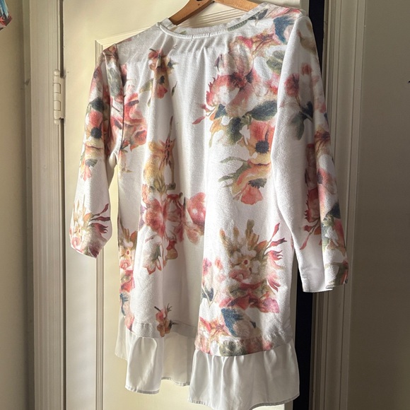 Cute Peplum Top - Picture 4 of 4